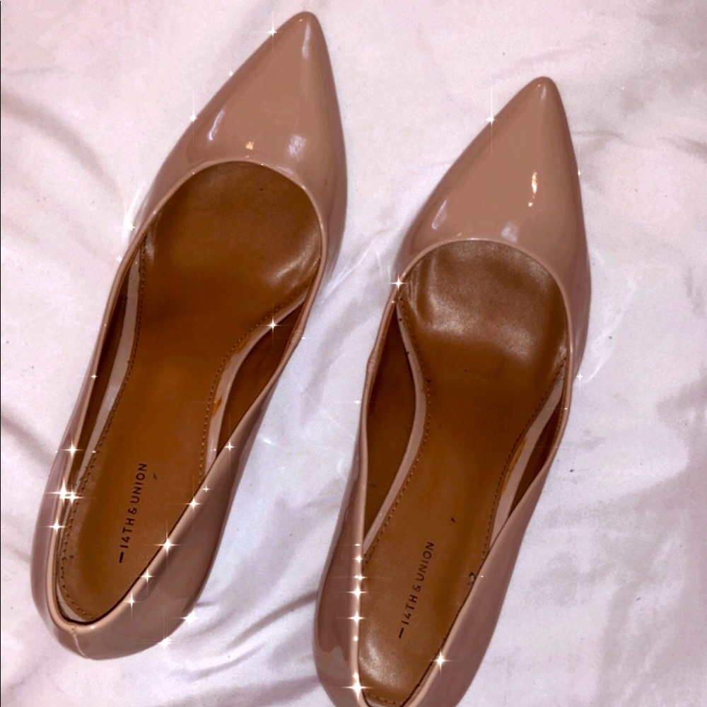NWOT nude pointy toe heels (brand is 14th & union)